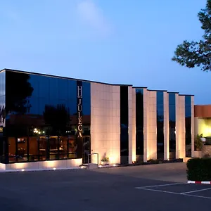 https://hotel-juleca.es-andalucia.com